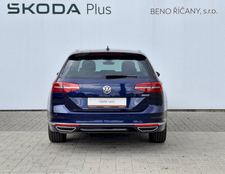 Volkswagen Passat 13