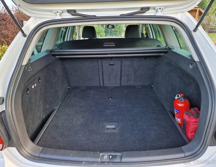 Volkswagen Golf 9