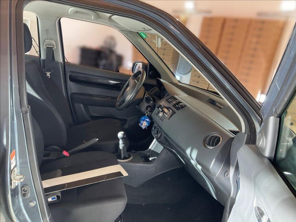 Suzuki Swift 4