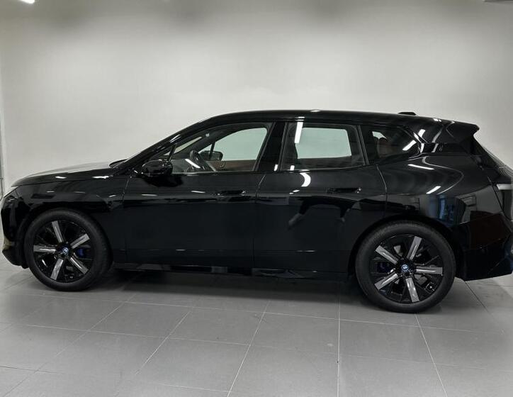 BMW iX 3