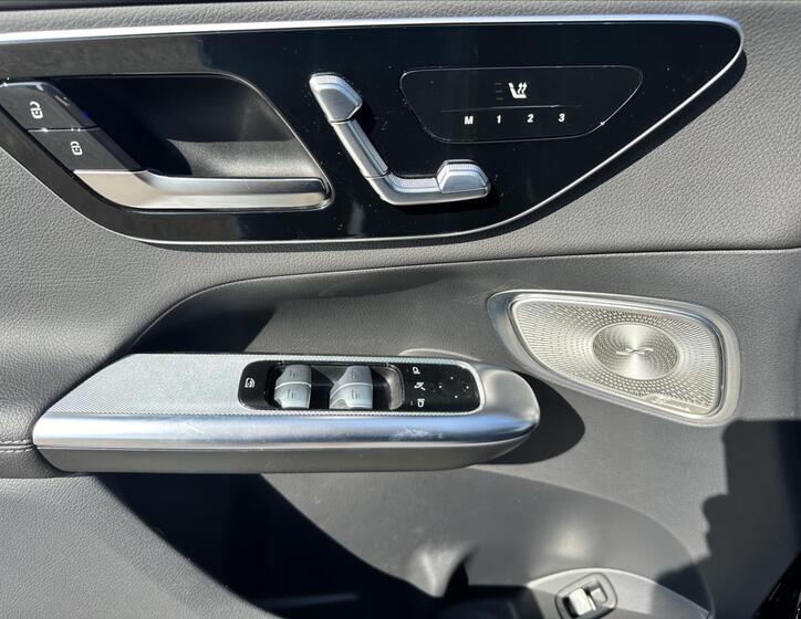 Mercedes-Benz GLC 12