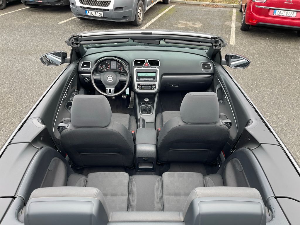 Volkswagen EOS 11