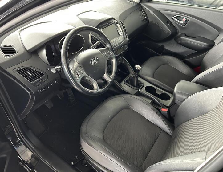 Hyundai ix35 7