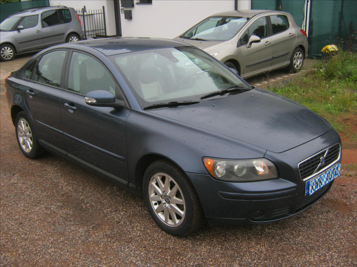 Volvo S40