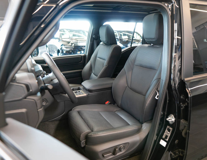 Toyota Land Cruiser 14