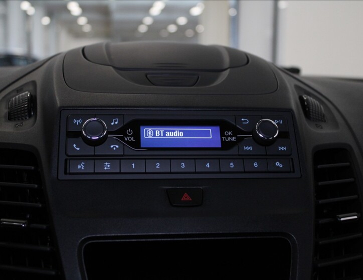 Ford Transit Connect 11