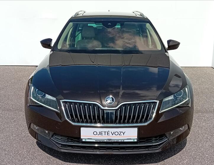 Škoda Superb 4