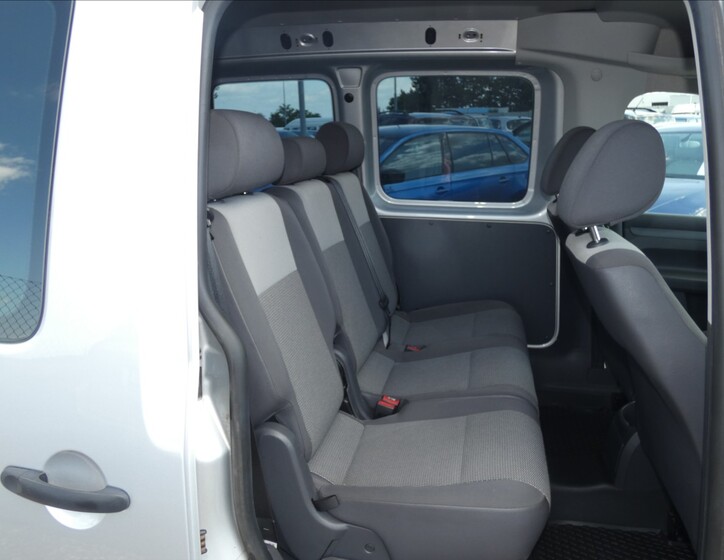 Volkswagen Caddy 10