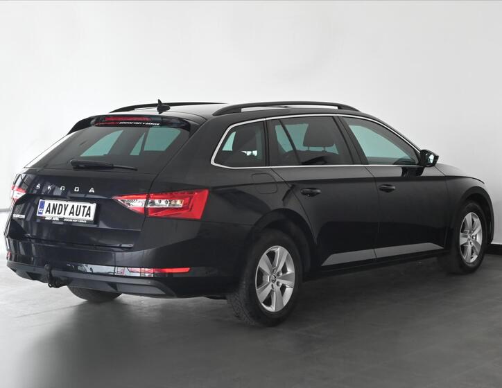 Škoda Superb 3