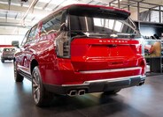 Chevrolet Suburban 3