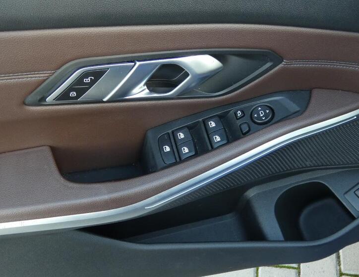 BMW Řada 3 9