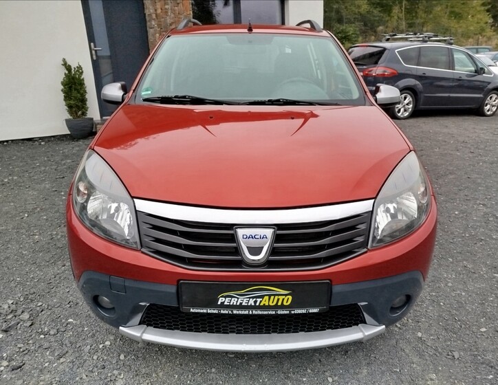 Dacia Sandero 10