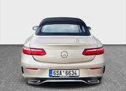 Mercedes-Benz Třídy E 4