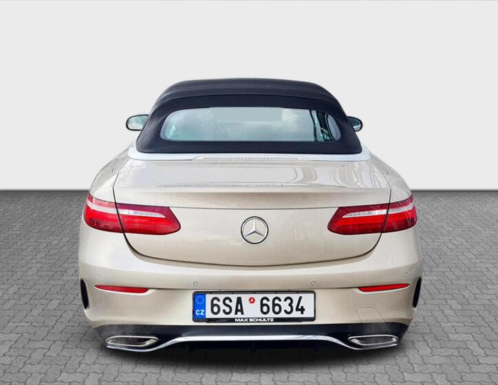 Mercedes-Benz Třídy E 4