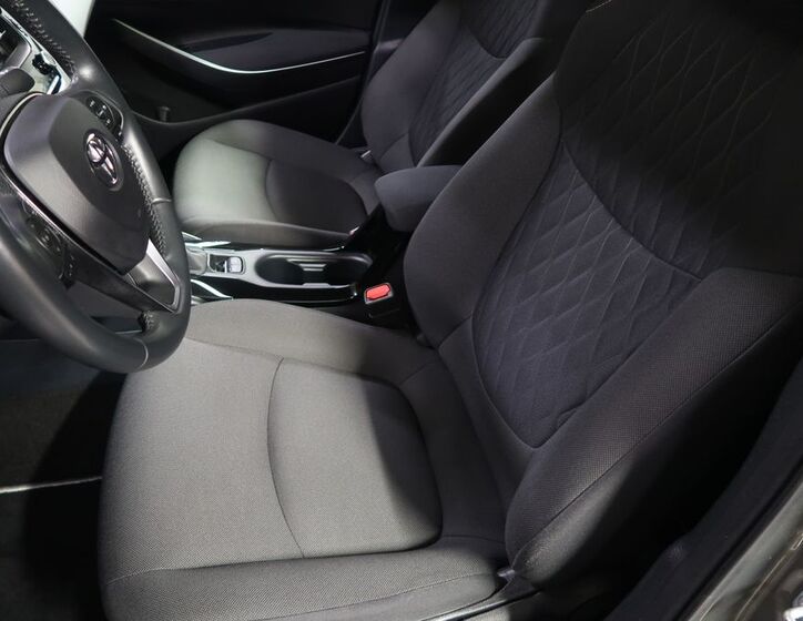 Toyota Corolla 9