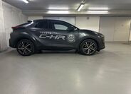 Toyota C-HR 4