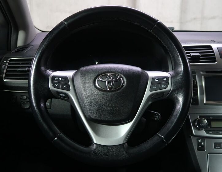Toyota Avensis 15