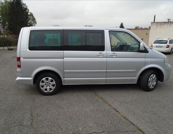 Volkswagen Multivan 5