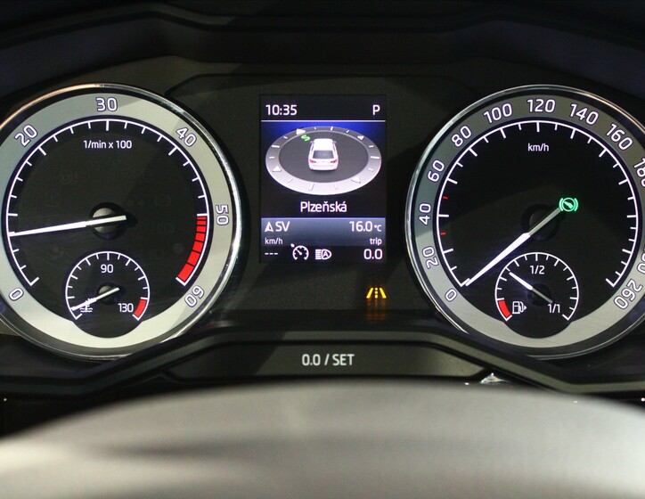 Škoda Superb 21