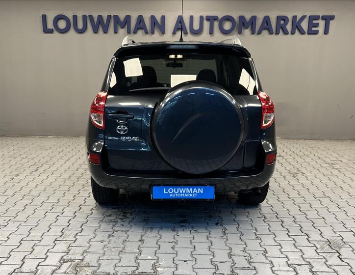 Toyota RAV4 12