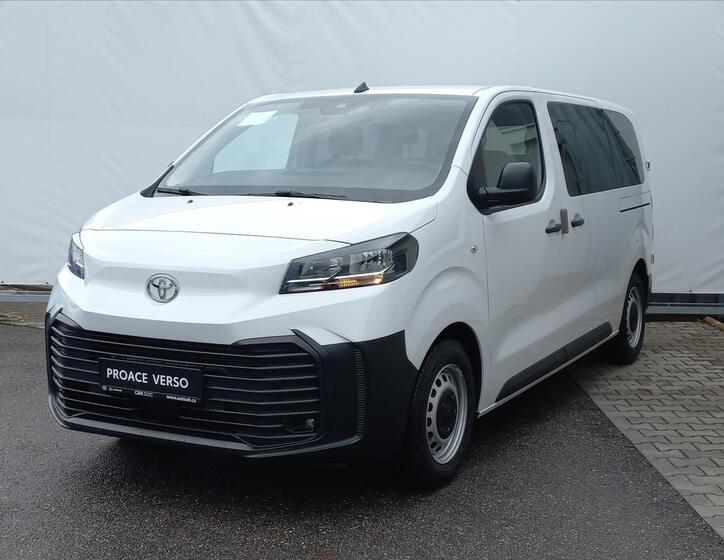 Toyota ProAce Verso 1