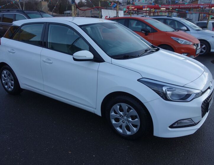 Hyundai i20 4