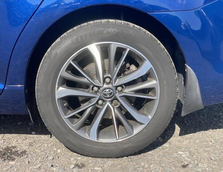 Toyota Avensis 9
