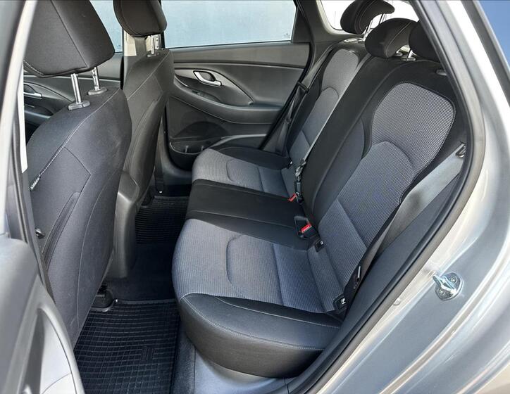 Hyundai i30 11