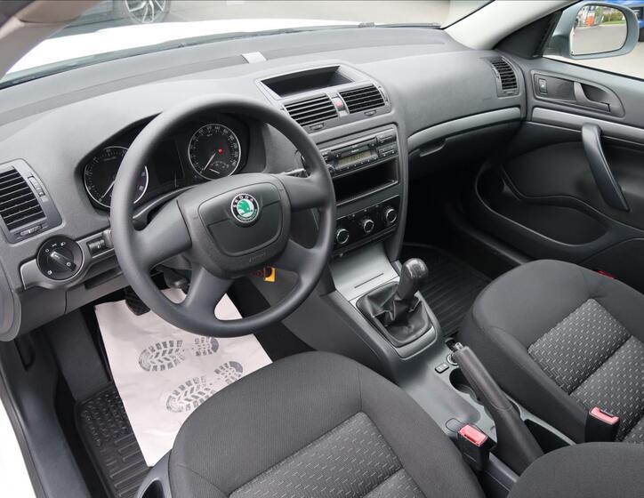 Škoda Octavia 9