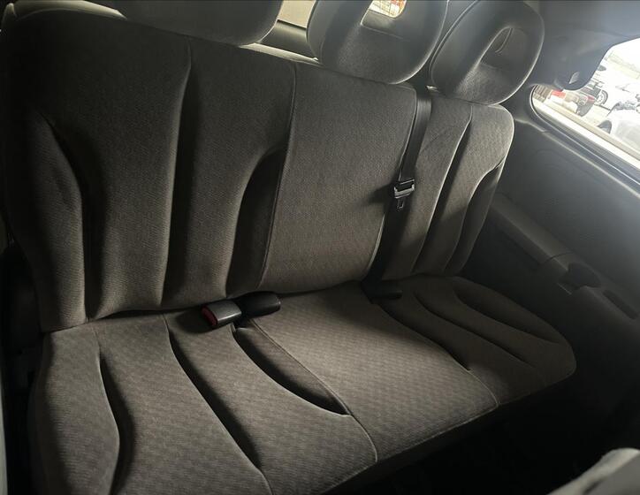 Chrysler Voyager 13