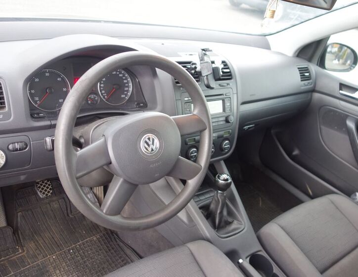 Volkswagen Golf 19