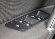 Volkswagen Golf 16