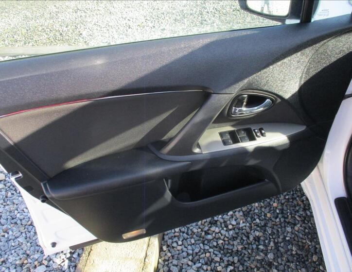 Toyota Avensis 18