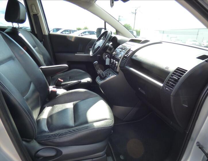 Mazda 5 39