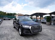 Audi Q7 8