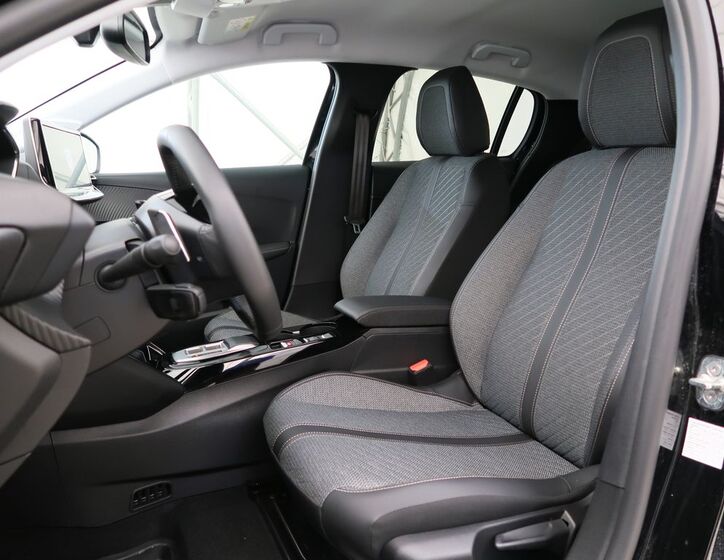 Peugeot 208 14