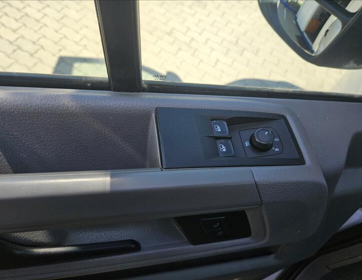 Volkswagen Crafter 10