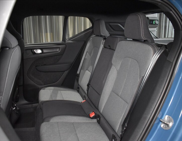 Volvo XC40 9