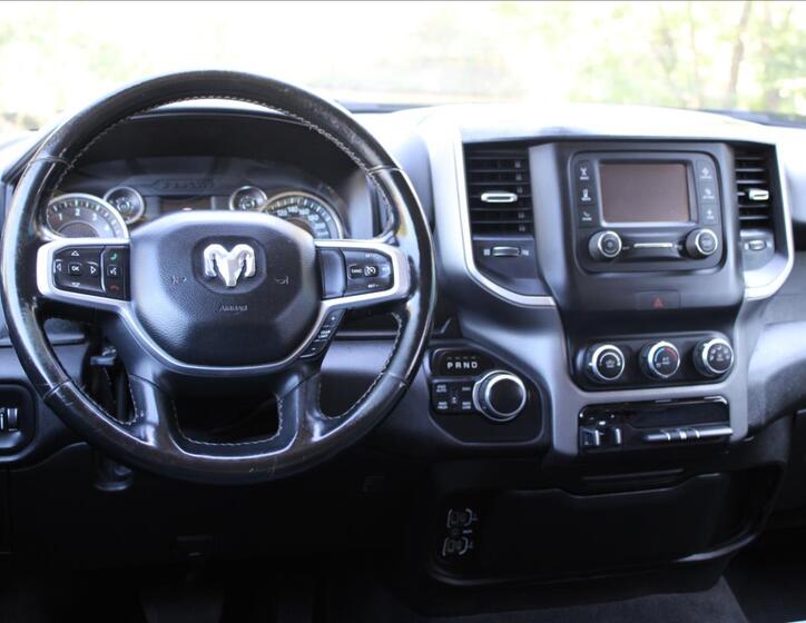 Dodge RAM 17