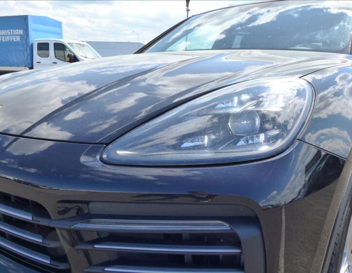 Porsche Cayenne 78