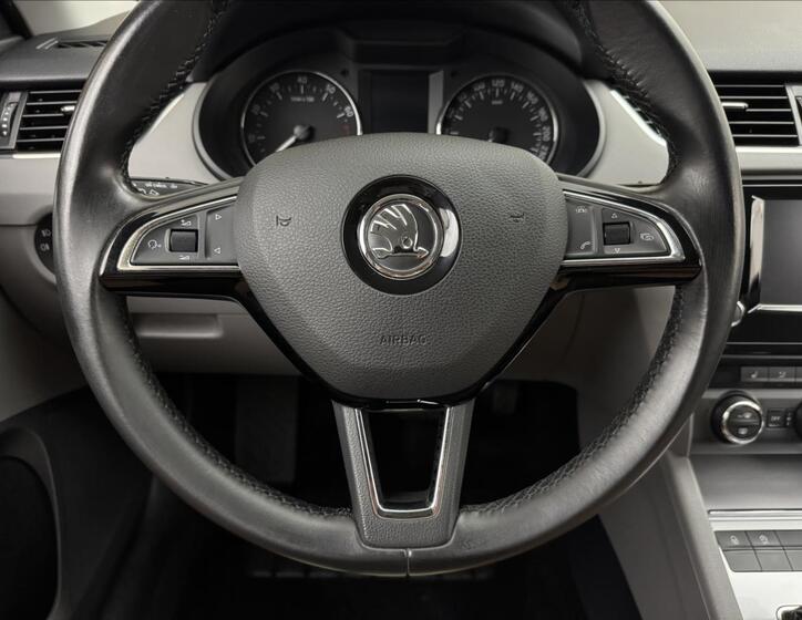 Škoda Octavia 9