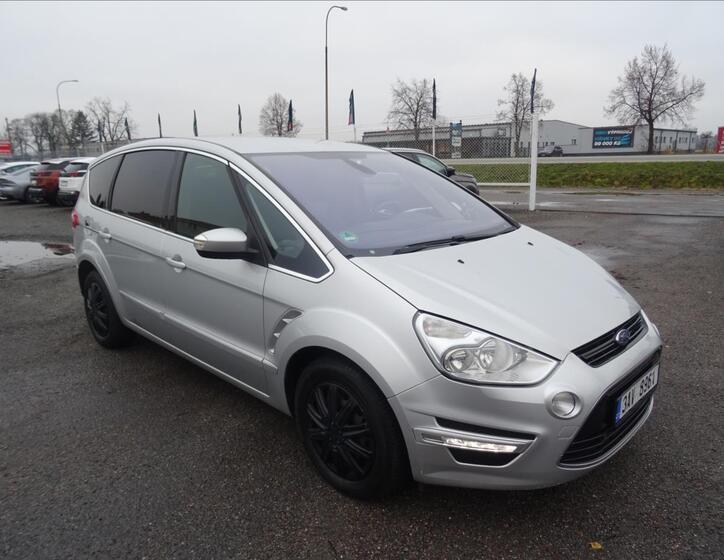Ford S-MAX 1