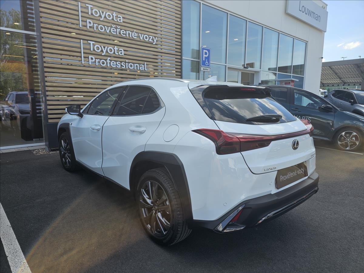 Lexus UX 300h
