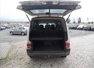 Volkswagen Caravelle 15