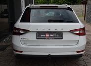 Škoda Superb 8