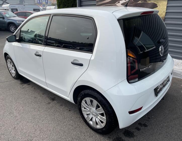 Volkswagen up! 5