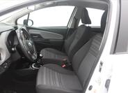 Toyota Yaris 9