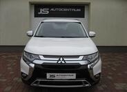 Mitsubishi Outlander 3