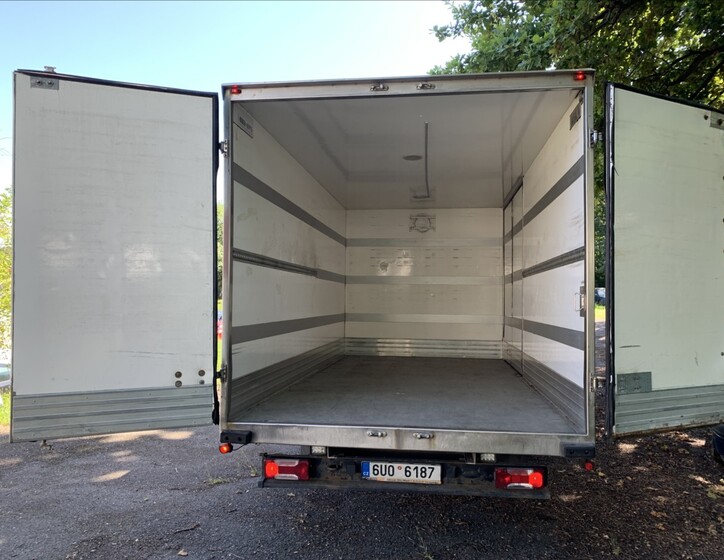 Ford Transit 12