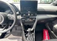 Toyota Yaris Cross 12